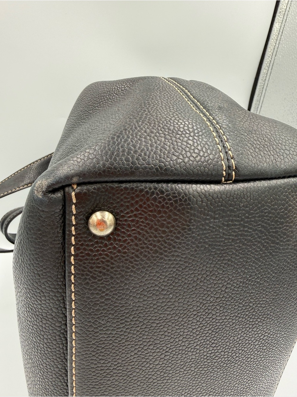 CHANEL Black Caviar Leather Tote with Silver CC Accent - Picture 3 of 16